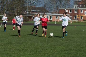 Bild 15 - C-Juniorinnen Kieler MTV -  MTSV POlympia Neumuenster : Ergebnis: 1:0